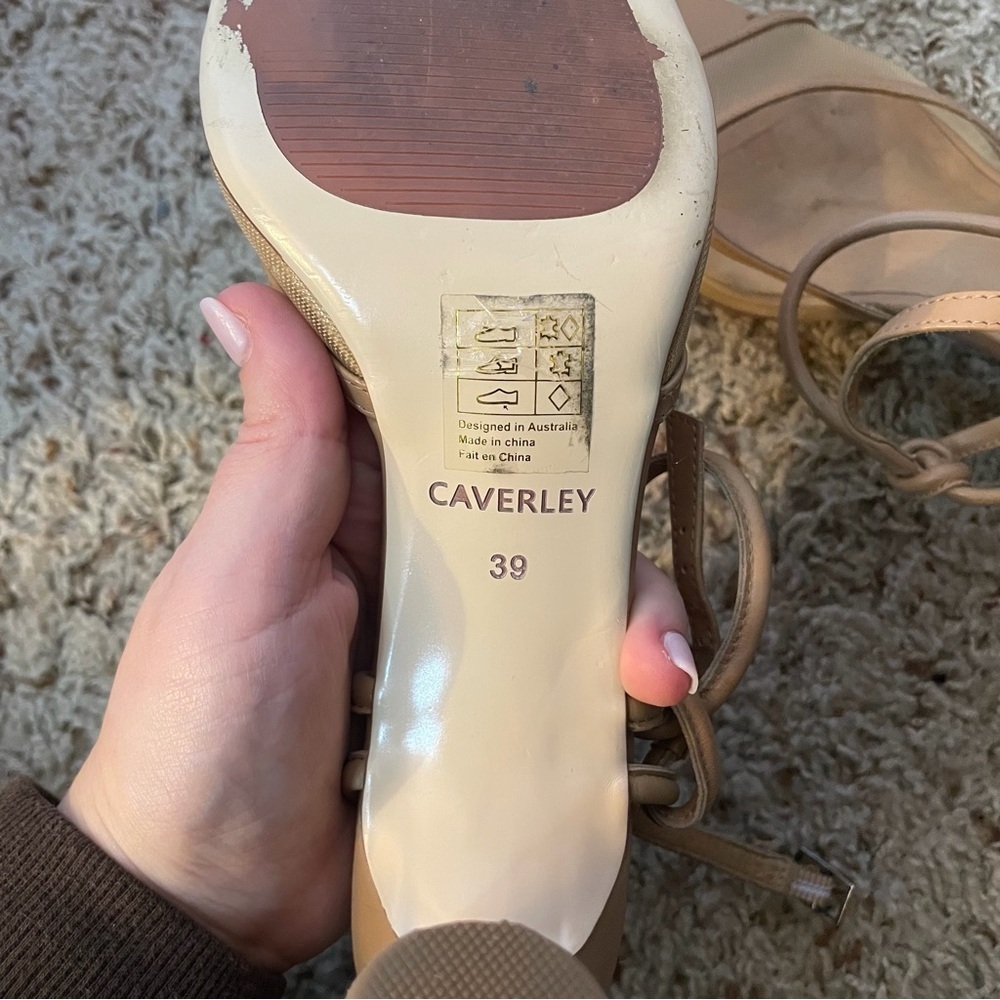 Caverly Heels size 39 - Picture 5 of 6